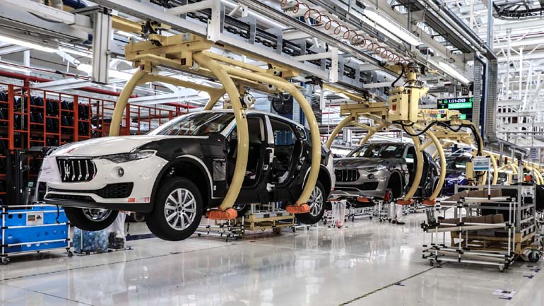 Μειώνεται σημαντικά η παραγωγή της Maserati Levante