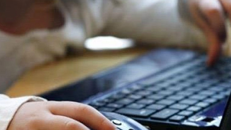 Φωτογραφίες παιδιών online: Όλα όσα πρέπει να γνωρίζετε