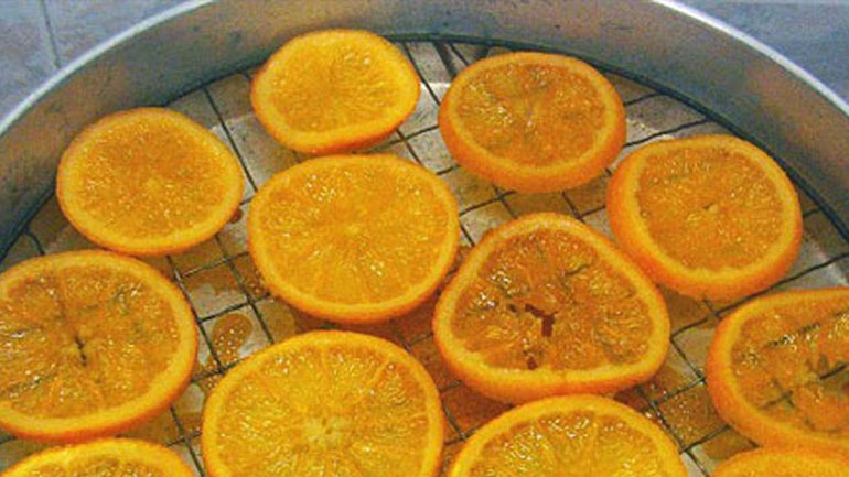 Καραμελωμένες φέτες πορτοκαλιού