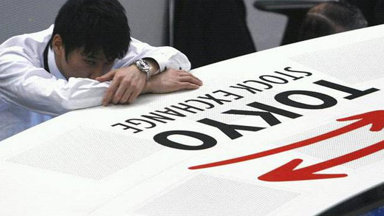 Βουτιά στο Χρηματιστήριο του Τόκιο