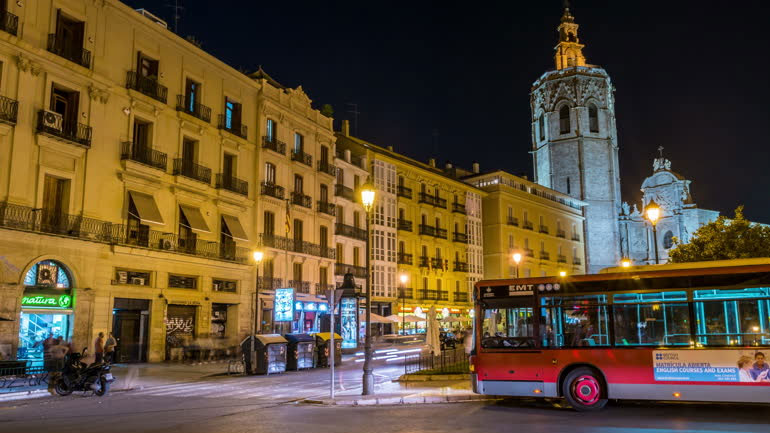 Νυχτερινά δρομολόγια λεωφορείων για γυναίκες σε δύο πόλεις της Ισπανίας