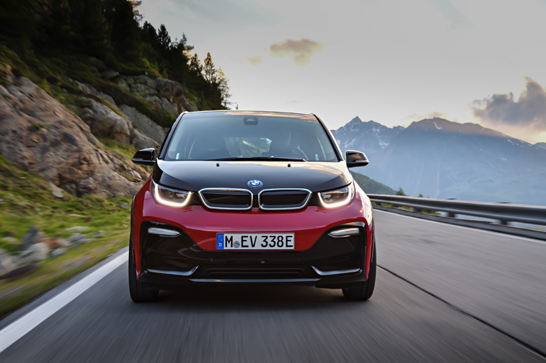 Αέρας ανανέωσης για το BMW i3 που είναι ήδη διαθέσιμο στην ελληνική αγορά