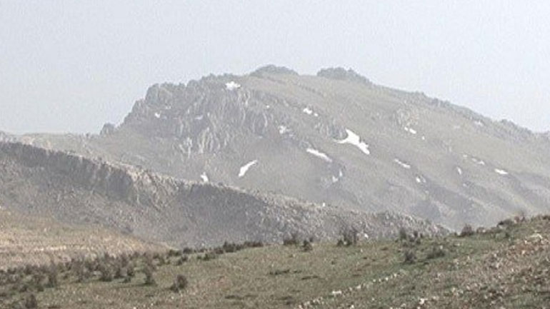 Ισραηλινά μαχητικά έπληξαν θέσεις του συριακού στρατού κοντά στη Δαμασκό