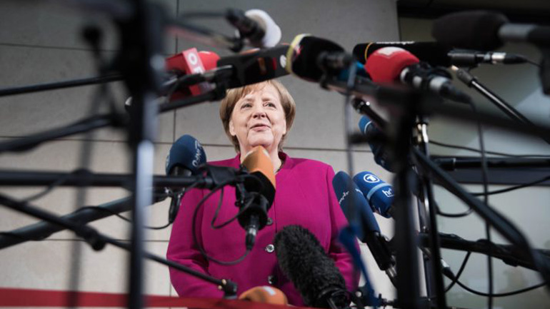 Γερμανία: Κυβερνητική λύση με πολλά πάρε-δώσε