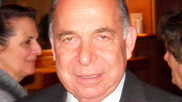 Απεβίωσε ο τέως υπουργός Τουρισμού Πέτρος Αλιβιζάτος Απεβίωσε ο τέως υπουργός Τουρισμού Πέτρος Αλιβιζάτος