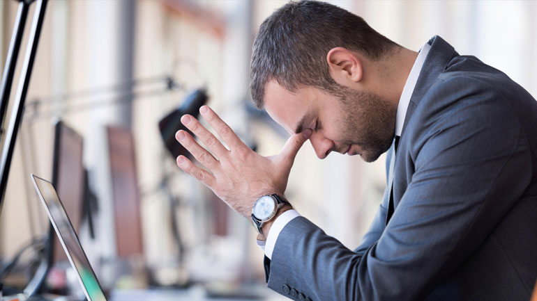 Έρευνα: Περισσότερο άγχος προκαλεί η τεχνολογία στους εργαζομένους