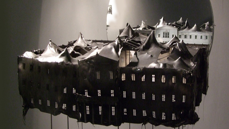 «Θεωρήματα»: Η τρέχουσα ελληνική καλλιτεχνική παραγωγή σε μία έκθεση στο ΕΜΣΤ