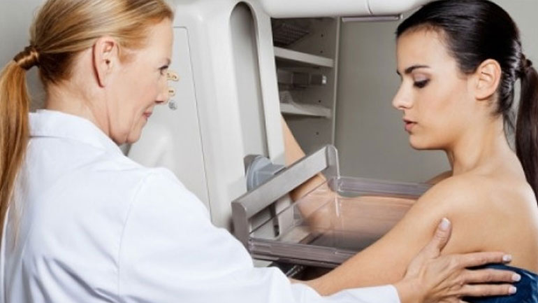 Οι Ελληνίδες δεν διακρίνονται για την προσήλωσή τους σε απλές προληπτικές εξετάσεις