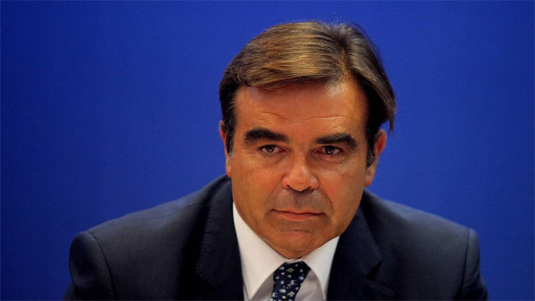 «Ουδέν σχόλιο» της Κομισιόν για την εμπλοκή Αβραμόπουλου στο σκάνδαλο της Novartis