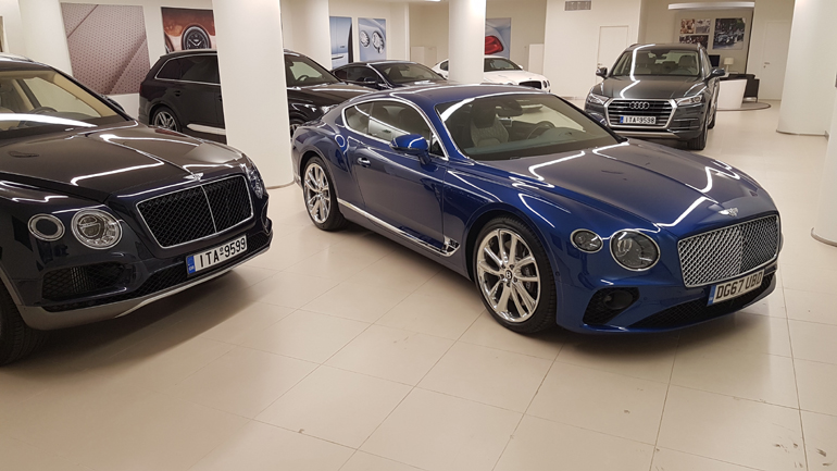 Πού και πώς μπορείς να νοικιάσεις μία Bentley, ένα Audi R8 κ.ά.