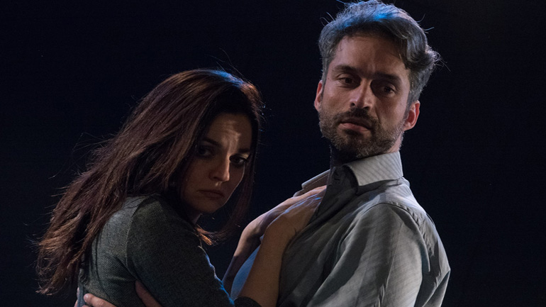 «Μια πορνογραφική σχέση» – Νέα παράταση στο Από Μηχανής Θέατρο