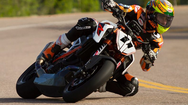 Ανεβαίνοντας …αφ’ υψηλού στο Pikes Peak με τον Chris Fillmore