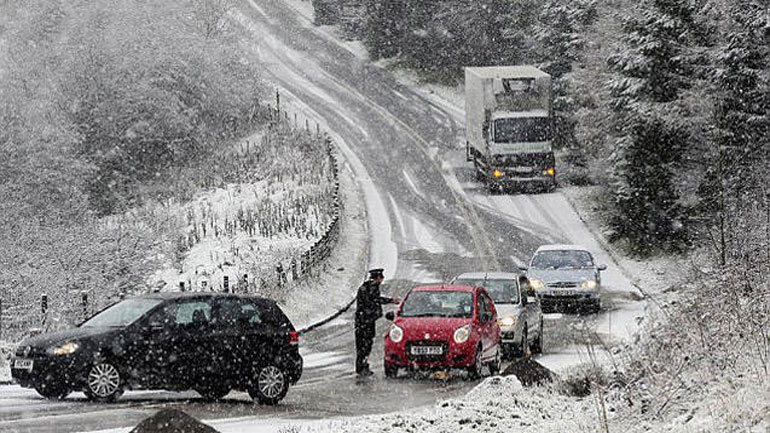 Κοζάνη: Με αλυσίδες στα ορεινά της δυτικής Μακεδονίας