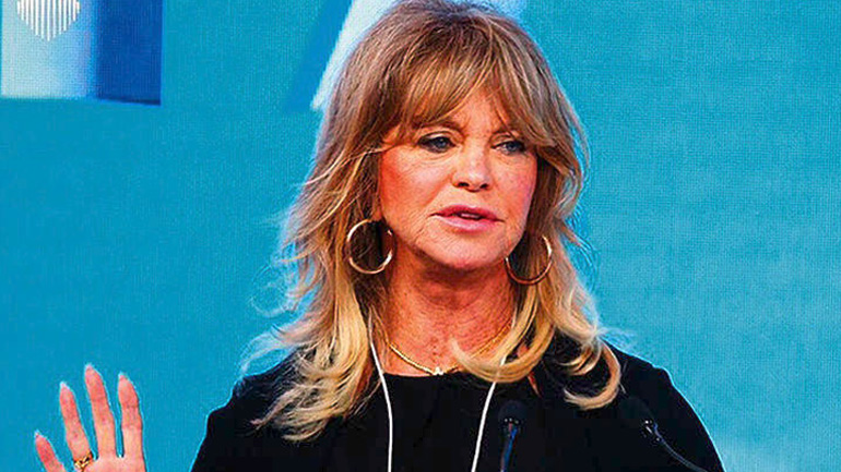 Γκόλντι Χόουν από το Ντουμπάι: Να διδάξουμε τα παιδιά πώς μπορούν να γίνουν ευτυχισμένα