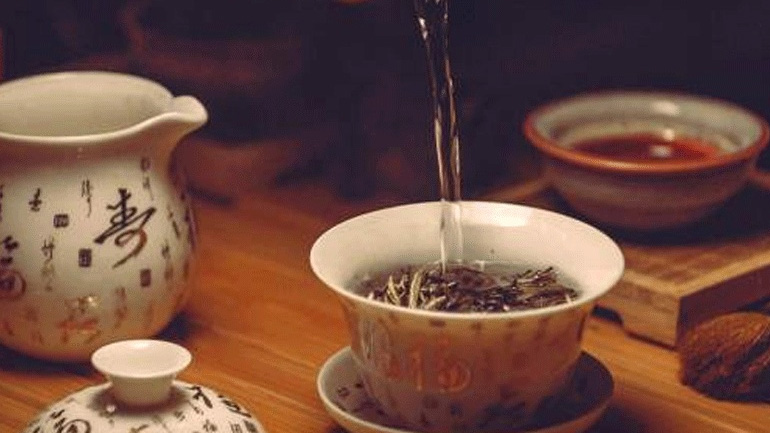 Το καυτό τσάι αυξάνει τον κίνδυνο καρκίνου του οισοφάγου