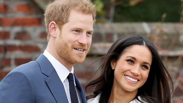 Γαμήλια βόλτα με άμαξα για τον Harry και τη Meghan Markle