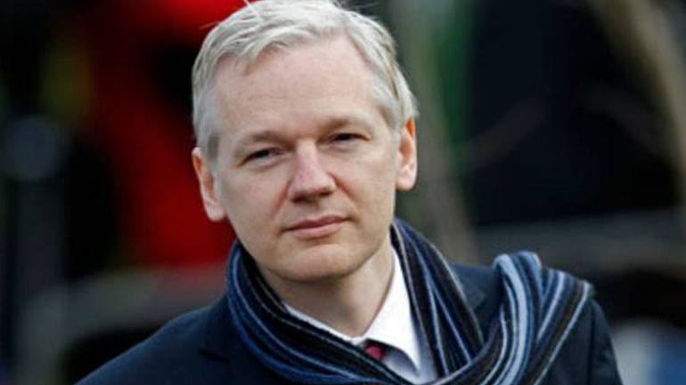 Βρετανία: Η δικαιοσύνη διατήρησε σε ισχύ το ένταλμα σύλληψης που έχει εκδοθεί σε βάρος του Ασάνζ