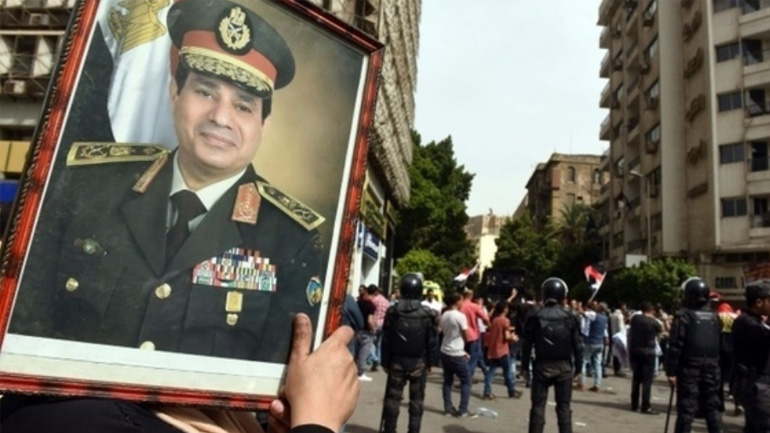 Αίγυπτος: Η αστυνομία συνέλαβε πρώην αξιωματούχο, αντίπαλο του προέδρου Σίσι