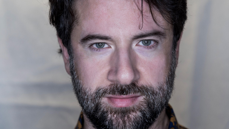 Ο Κωστής Μαραβέγιας στην Πλατεία Νερού