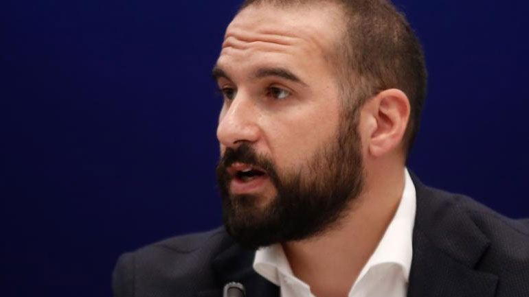 Ψυχραιμία, σοβαρότητα και νηφαλιότητα συνιστά o Δ. Τζανακόπουλος στον Γ. Κουμουτσάκο