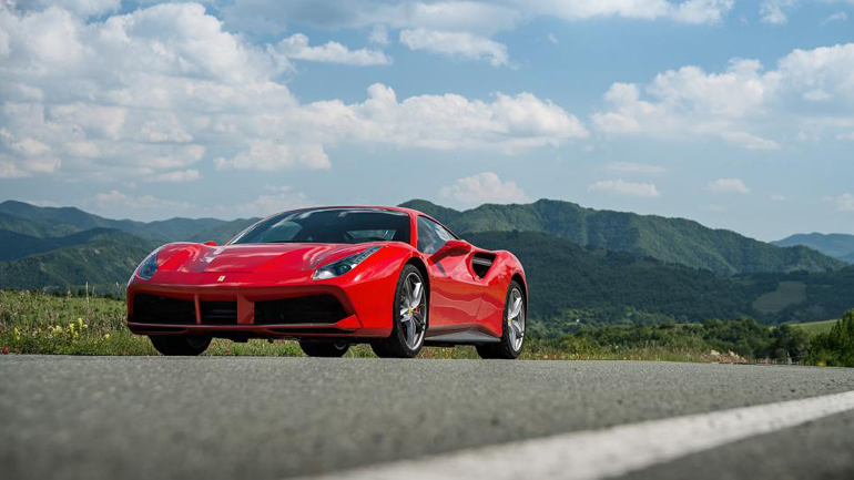 Κολάζει η νέα Ferrari 488 GTO