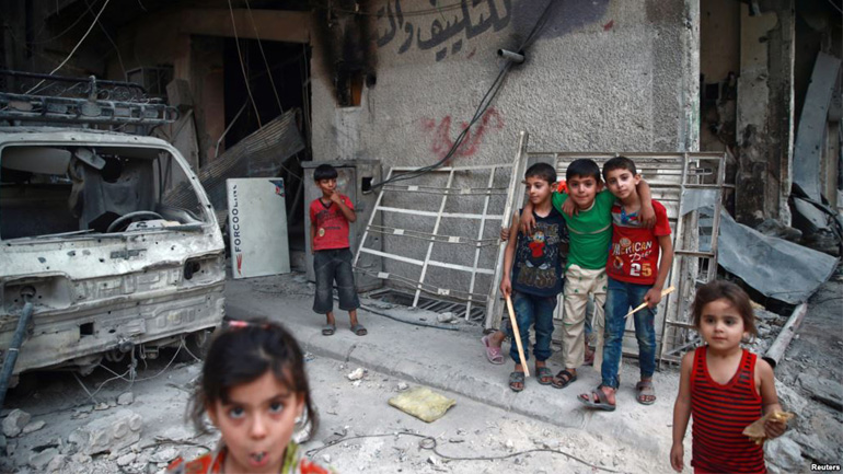 Συρία: Η πρώτη οχηματοπομπή με ανθρωπιστική βοήθεια έφθασε στην ανατολική Γούτα