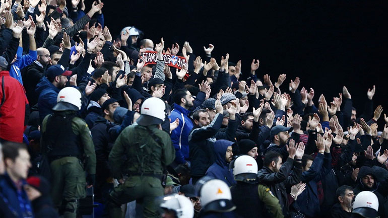 Super League: Πρόστιμο 10.000 ευρώ στον Ολυμπιακό