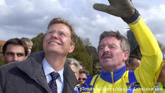 Ο Γκίντο Βεστερβέλε δεν κατάφερε να αποβάλει την αύρα του κομματικού πολιτικού