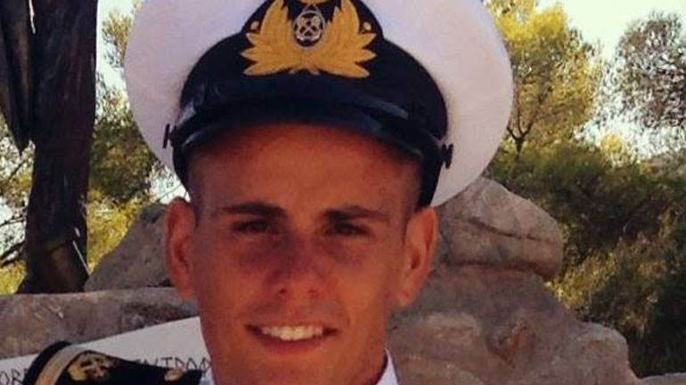 O σύντομος διάλογος του πρωθυπουργού με τον ανθυποπλοίαρχο των ΟΥΚ Δημήτρη Μπαλτάκο