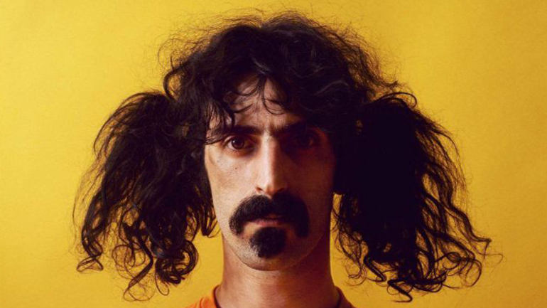 25 χρόνια μετά τον θάνατό του ο Frank Zappa «πηγαίνει» σε παγκόσμια τουρνέ