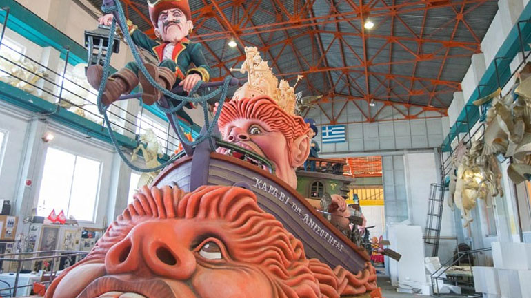 Πατρινό καρναβάλι 2018: Επίσημη «πρώτη» των αρμάτων σήμερα