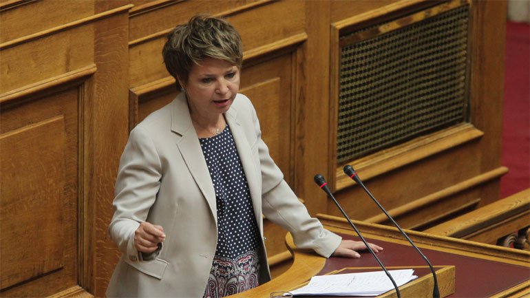 Απάντηση της Γεροβασίλη σε ερώτηση του Καράογλου για τον αριθμό των φορέων του Δημοσίου