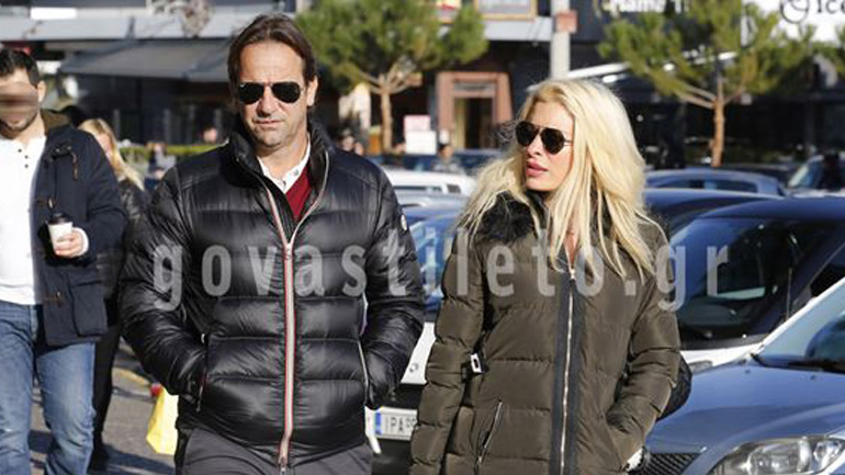 Ελένη Μενεγάκη: Ρομαντική βόλτα στη Γλυφάδα με τον Μάκη της!