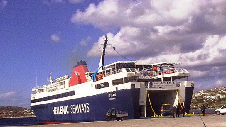 Μηχανική βλάβη στο πλοίο «Άρτεμις» – Παραμένει στο λιμάνι του Λαυρίου Μηχανική βλάβη στο πλοίο «Άρτεμις» – Παραμένει στο λιμάνι του Λαυρίου