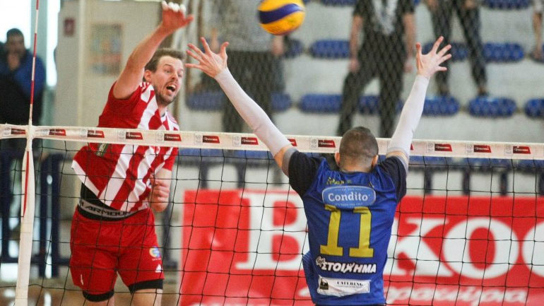 Βόλεϊ: Δύσκολη νίκη στο τάι-μπρέικ για τον Ολυμπιακό