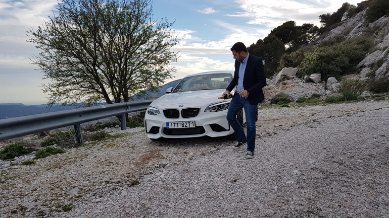 Με τέτοιο μωρό (BMW M2) είναι να ανοίγεις πολλές σαμπάνιες...