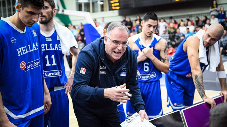 Σκουρτόπουλος: «Προχωράμε με τους παίκτες που έχουμε»