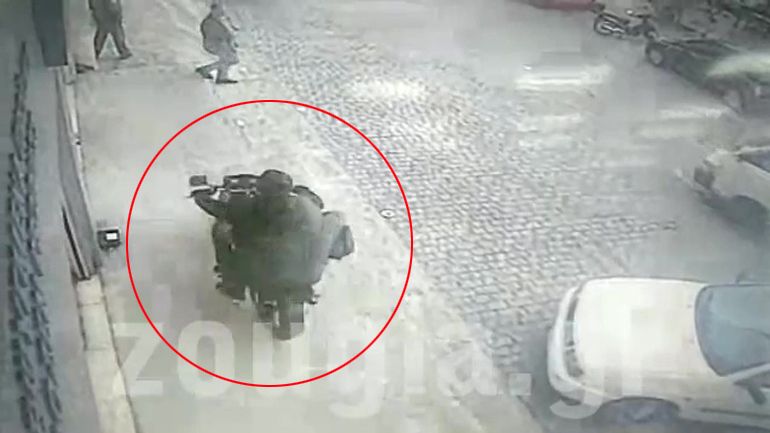 Βίντεο ντοκουμέντο: Η εισβολή των μασκαράδων ληστών στη Λαχαναγορά