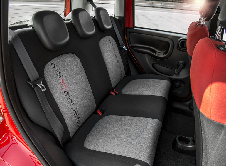 Και οι πίσω επιβάτες έχουν χώρο...