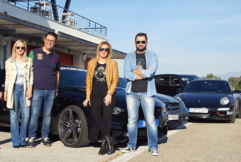 Οι 3 δικηγόροι που έζησαν την μαγεία της ταχύτητας. Από αριστερά: Σταματία Καζινέρη, Κυριάκος Σταυρινός και Πέγκυ Καραγιάννη