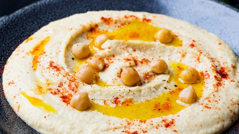 Ρεβύθια με ταχίνι και λεμόνι