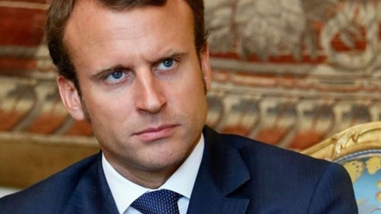 Ανοικτές βιβλιοθήκες την Κυριακή και το βράδυ θέλει ο Μακρόν