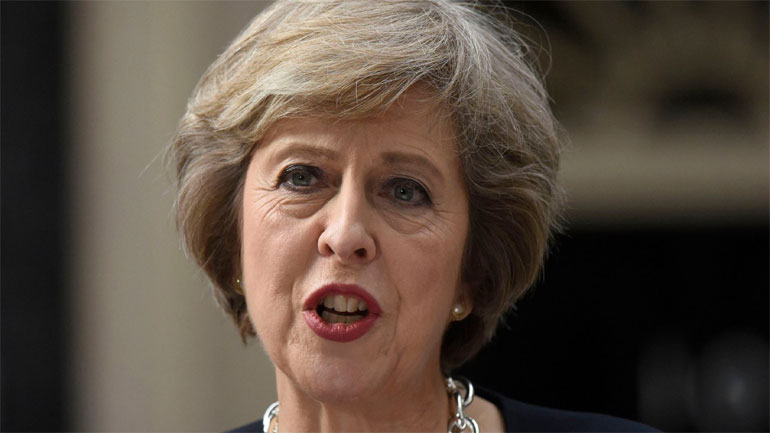 Η Μέι επιθυμεί την παραμονή των Ευρωπαίων στη Βρετανία μετά τo Brexit