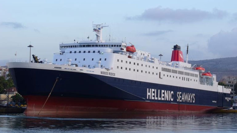 Επέστρεψε στον Πειραιά λόγω μηχανικής βλάβης το «Νήσος Ρόδος», με 416 επιβάτες