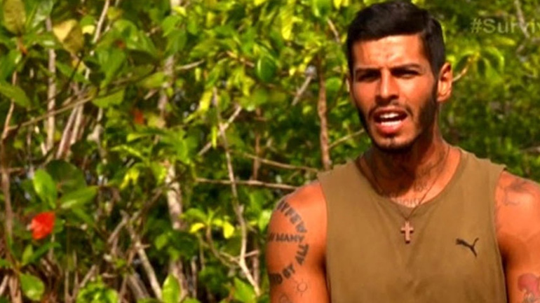 Αγόρου για Ηλία Γκότση: «Δεν μπορώ να τον βλέπω να πλευρίζει κάποιους» Αγόρου για Ηλία Γκότση: «Δεν μπορώ να τον βλέπω να πλευρίζει κάποιους»