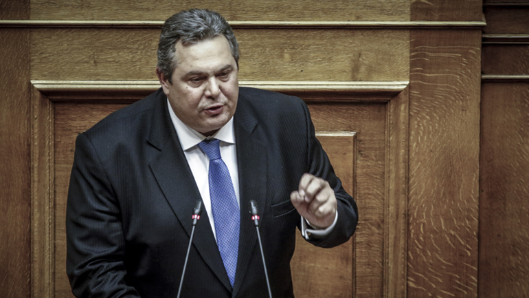 «Η κυβέρνηση υλοποιεί την εντολή του ελληνικού λαού να σταματήσουν οι νταβατζήδες να ελέγχουν τον πολιτικό κόσμο» «Η κυβέρνηση υλοποιεί την εντολή του ελληνικού λαού να σταματήσουν οι νταβατζήδες να ελέγχουν τον πολιτικό κόσμο»