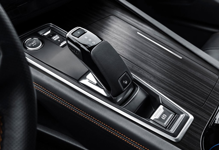 Ο γνωστός λεβιές από το αυτόματο κιβώτιο ταχυτήτων