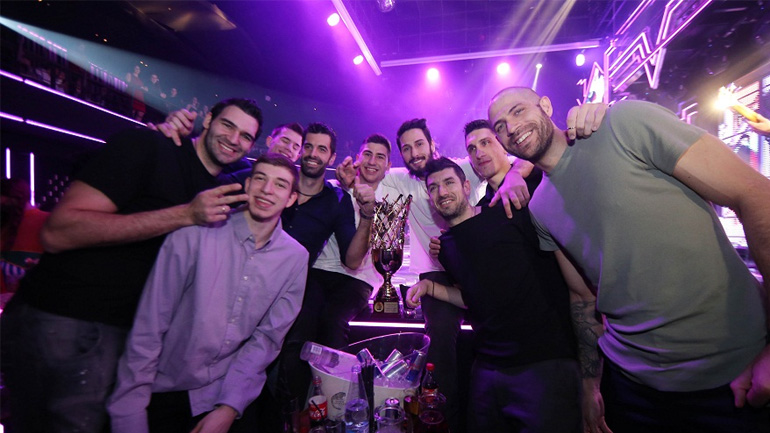 Το πάρτι της ΑΕΚ για την κατάκτηση του Κυπέλλου