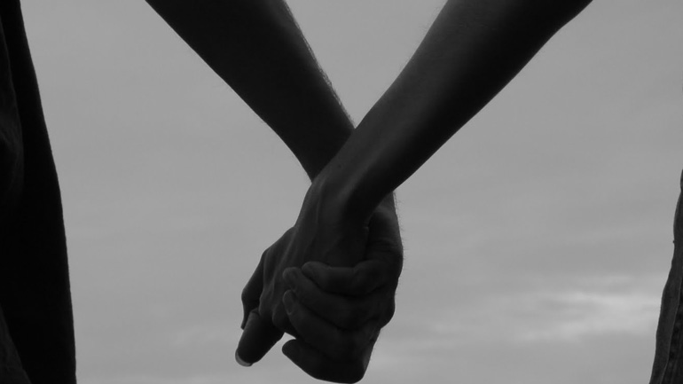 Sexuality: Έρευνα- Σεξουαλική υπερδιέγερση προκαλεί στους Έλληνες το Σκοπιανό