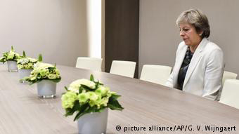 H πρωθυπουργός της Μ. Βρετανίας Τερέζα Μέι δεν συμμετέχει στη σημερινή συζήτηση